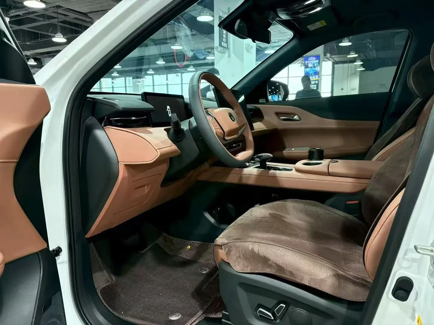 2025 CHANGAN UNI-Z thumbnail 4