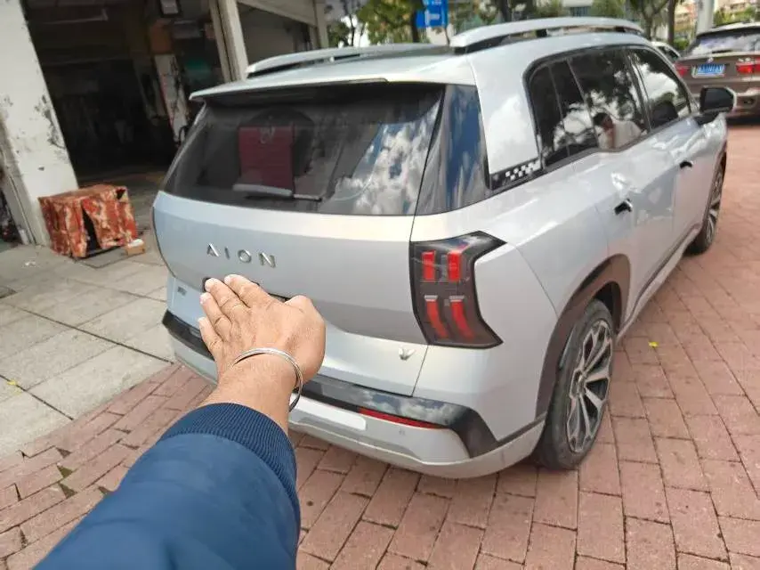 2024 AION V thumbnail 3