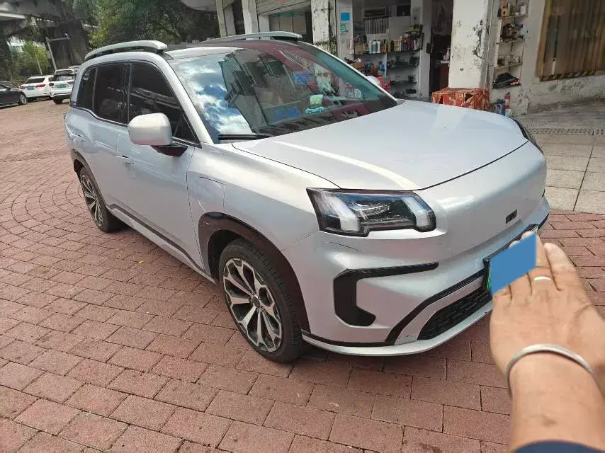 2024 AION V thumbnail 2