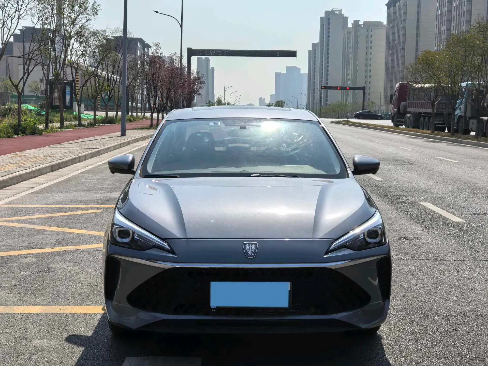 2023 ROEWE I5 thumbnail 2