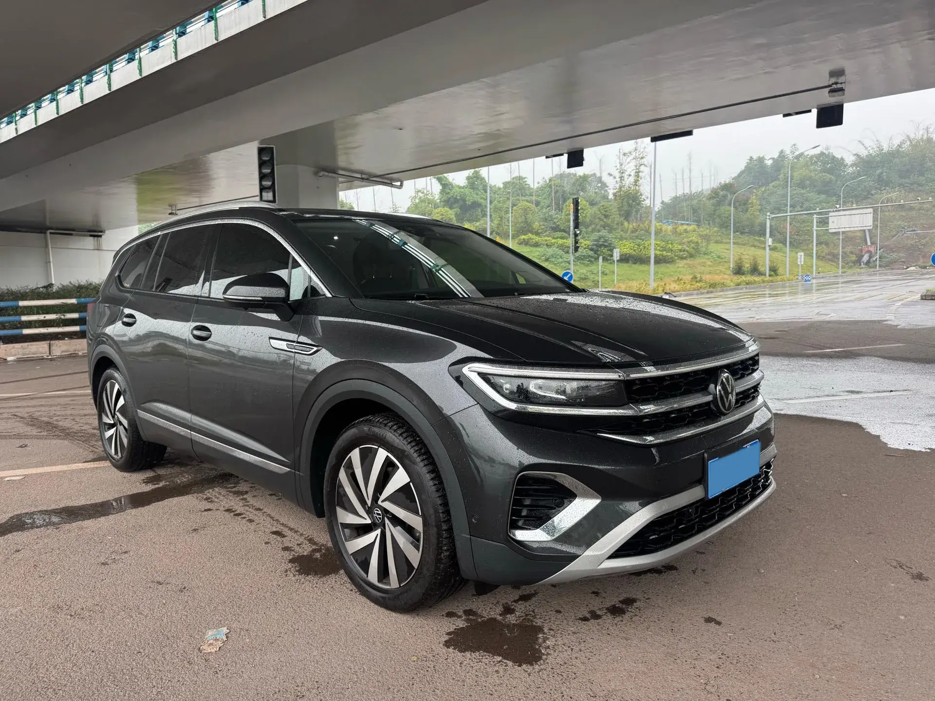 2021 VOLKSWAGEN TALAGON thumbnail 3