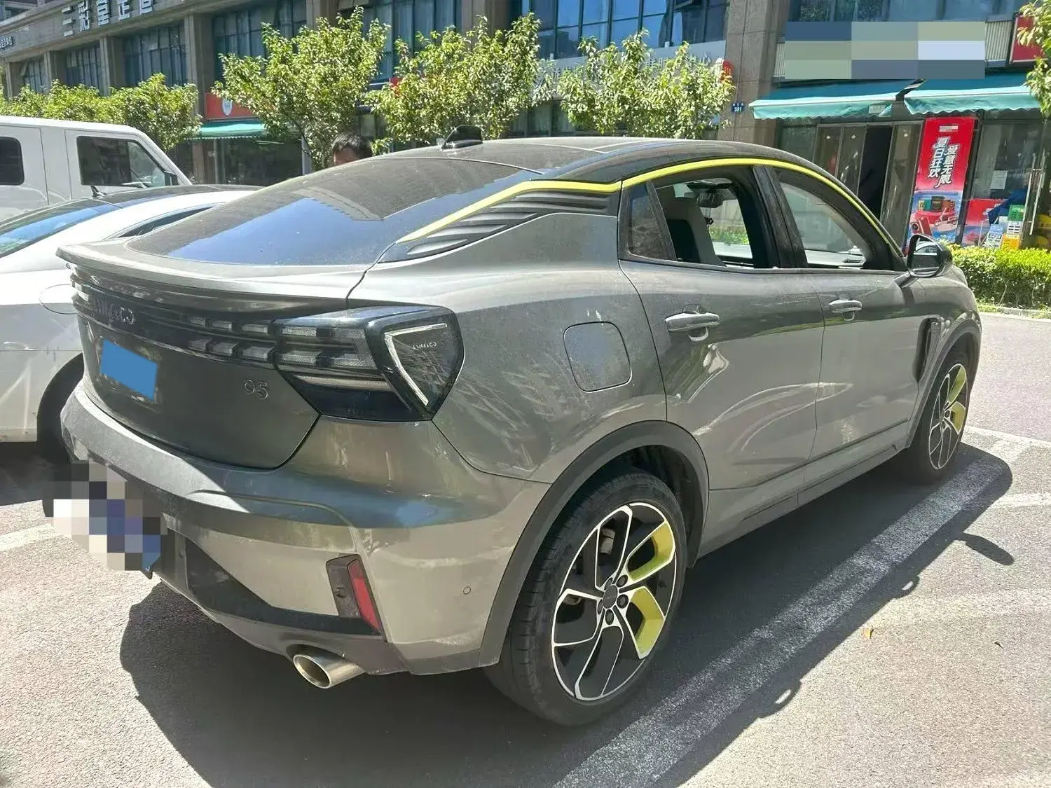 2022 LYNK&CO 05 thumbnail 4