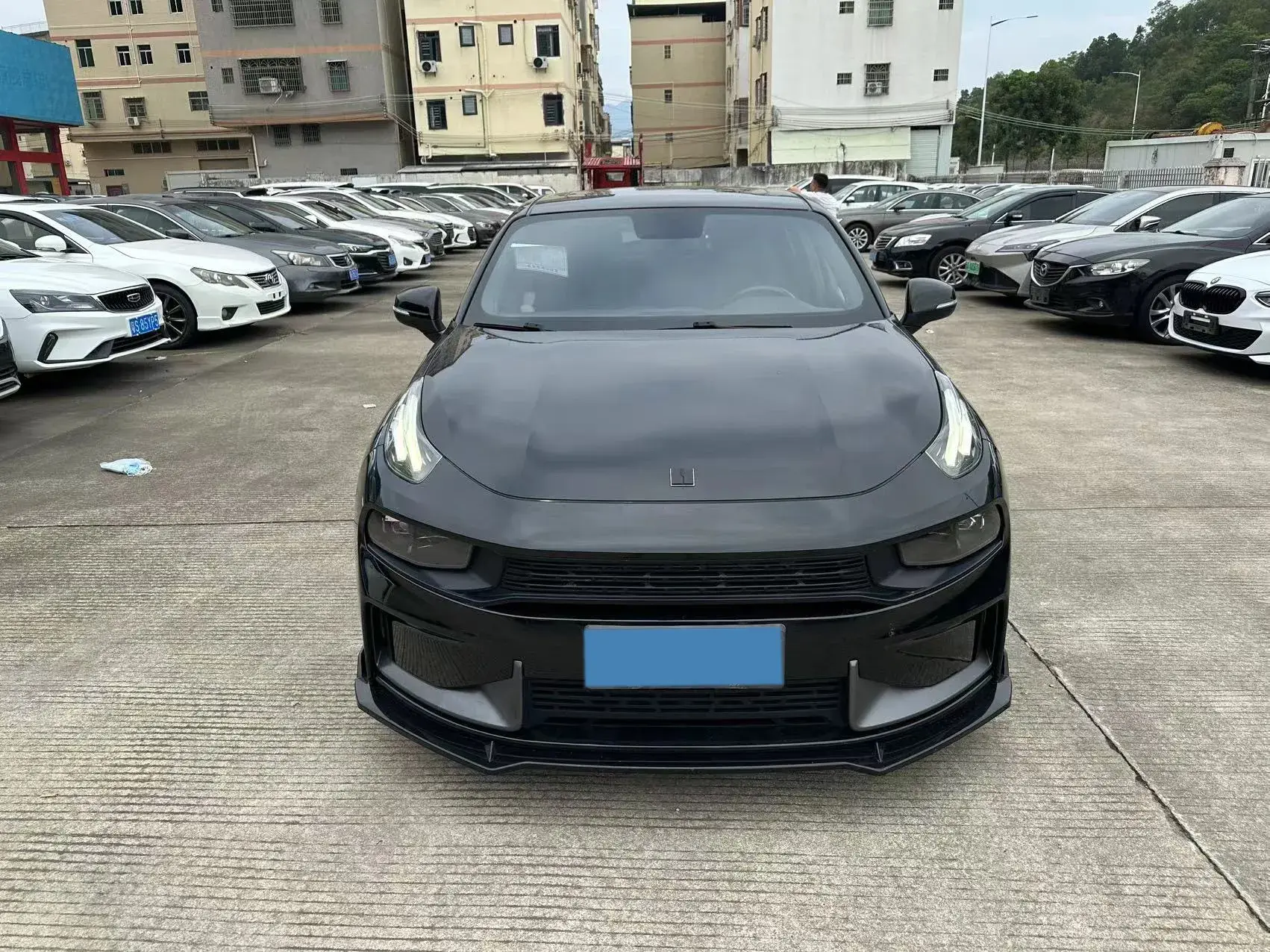 2019 LYNK&CO 03 thumbnail 2