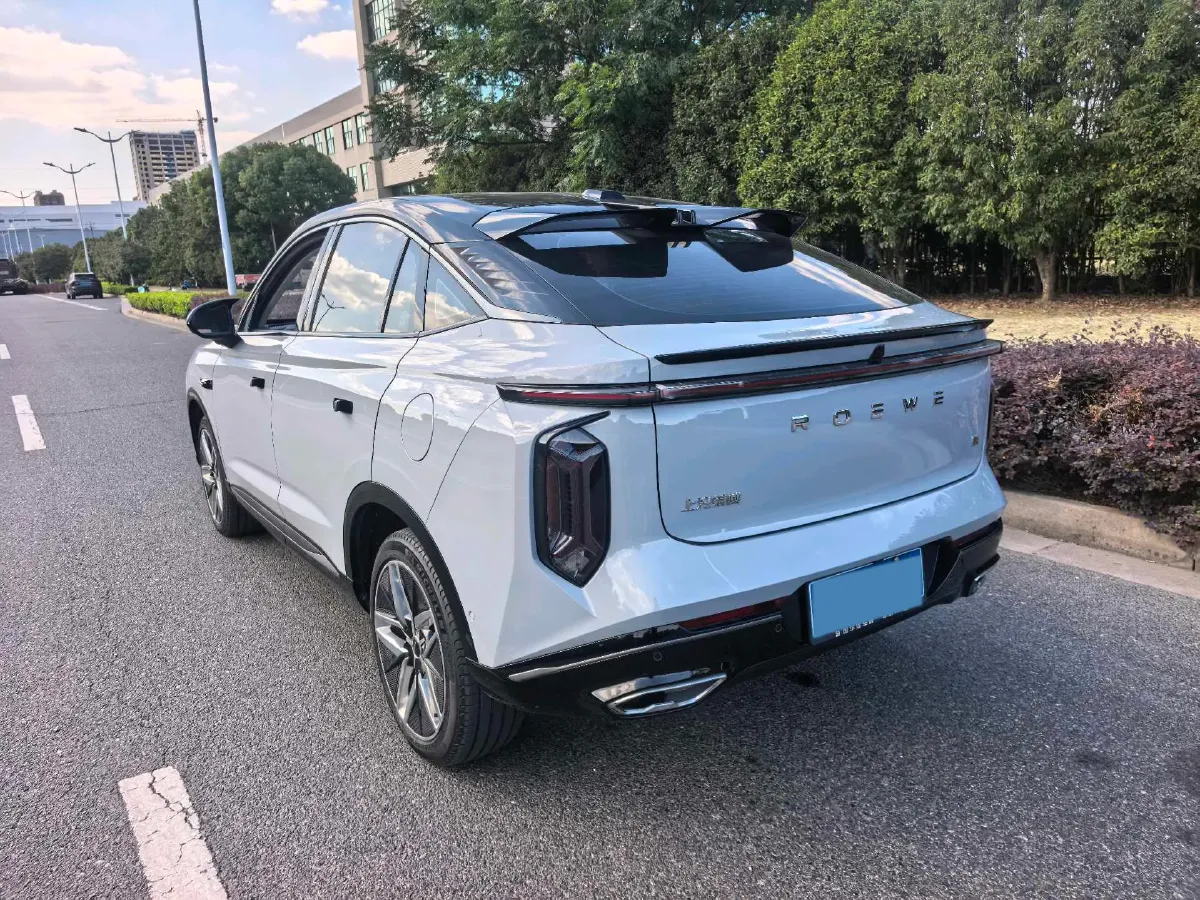 2022 Roewe Whale 2.0T 231HP L4 8AT,autocango,china used car exporter,china ev exporter,chinese used car exporter,chinese used ev exporter