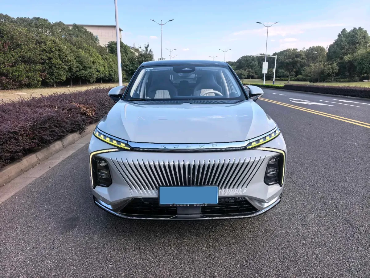 2022 Roewe Whale 2.0T 231HP L4 8AT,autocango,china used car exporter,china ev exporter,chinese used car exporter,chinese used ev exporter