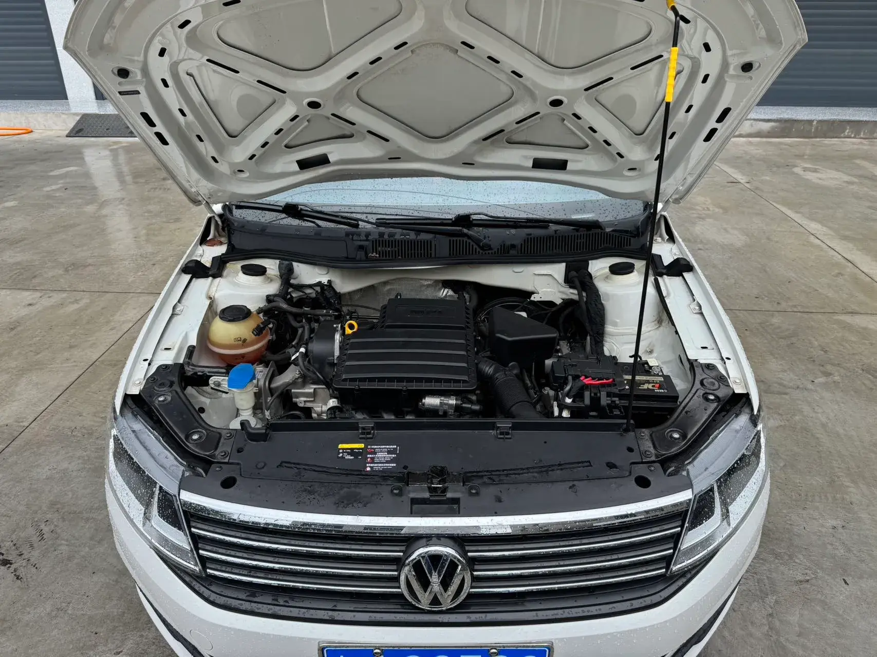 2019 VOLKSWAGEN LAVIDA thumbnail 4