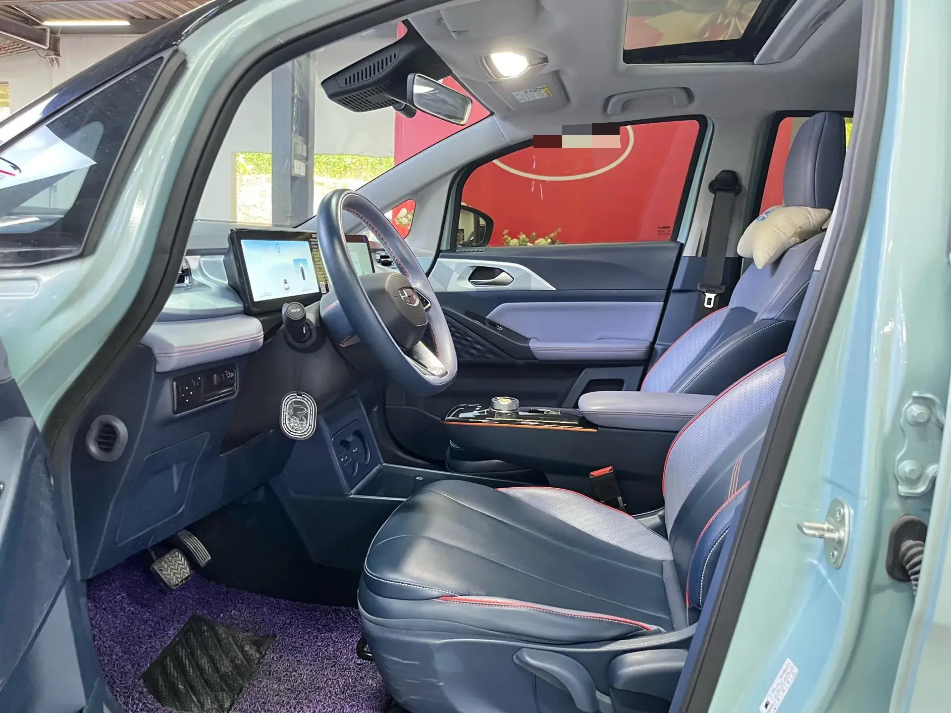 2022 GEOMETRY E thumbnail 4