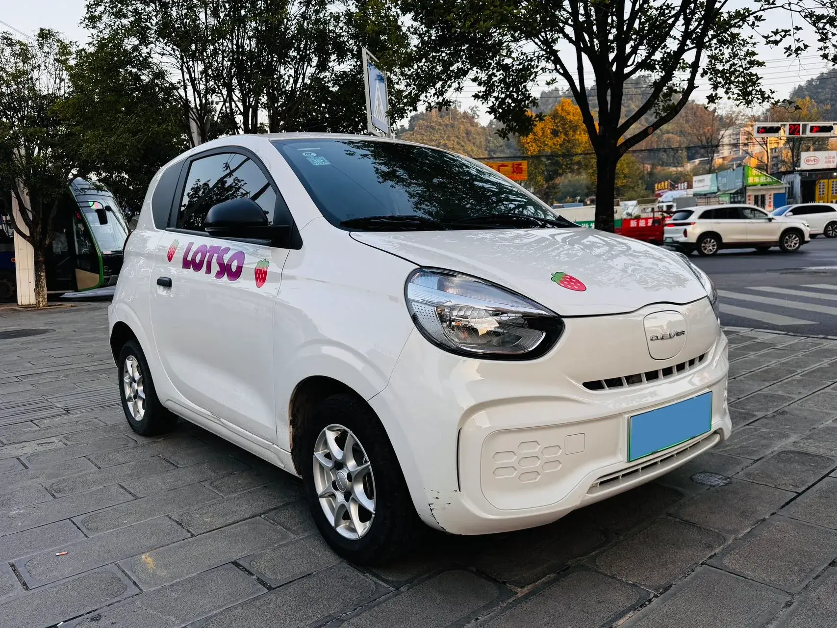 2022 ROEWE CLEVER thumbnail 3