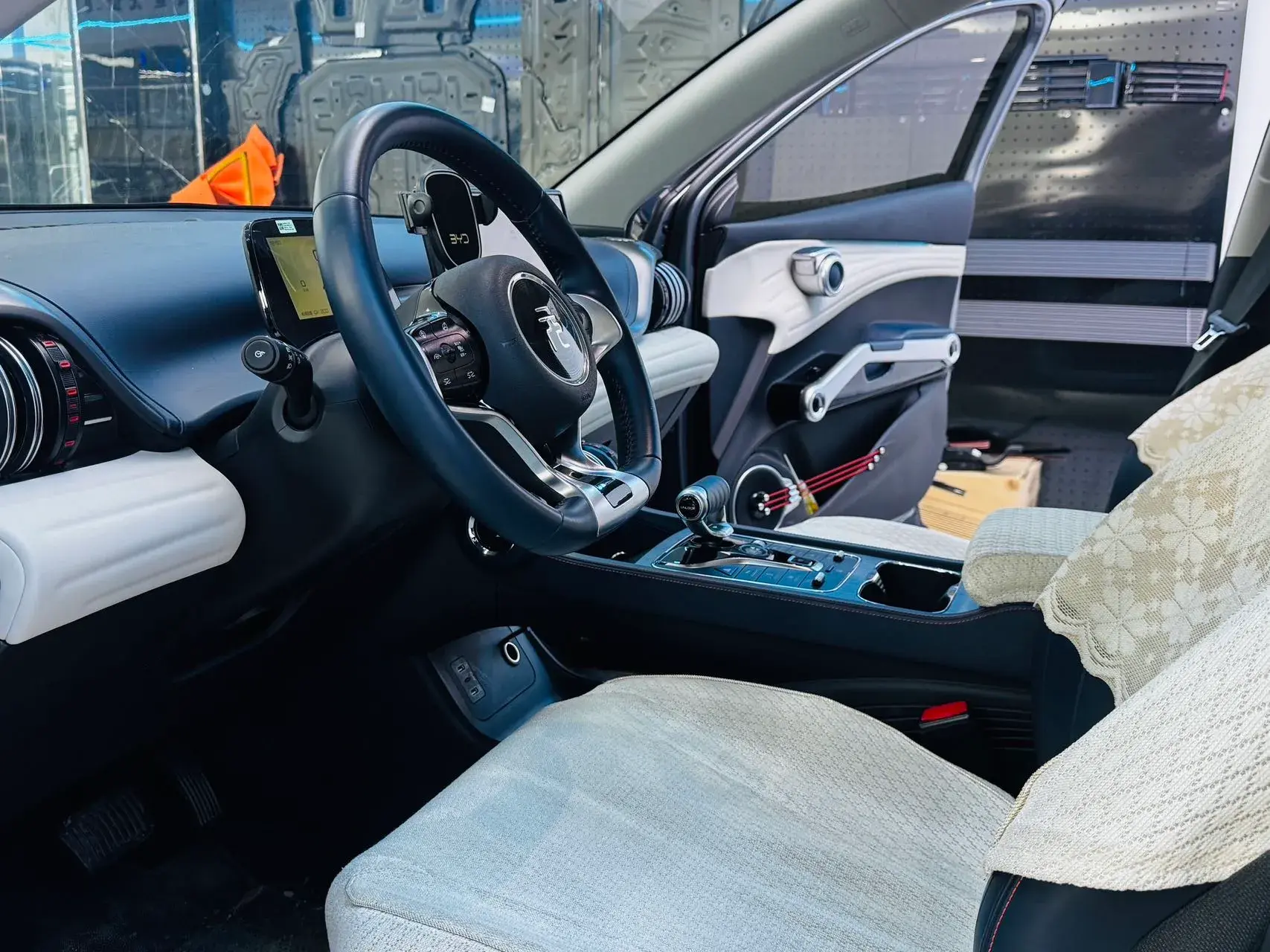 2022 BYD YUAN thumbnail 4