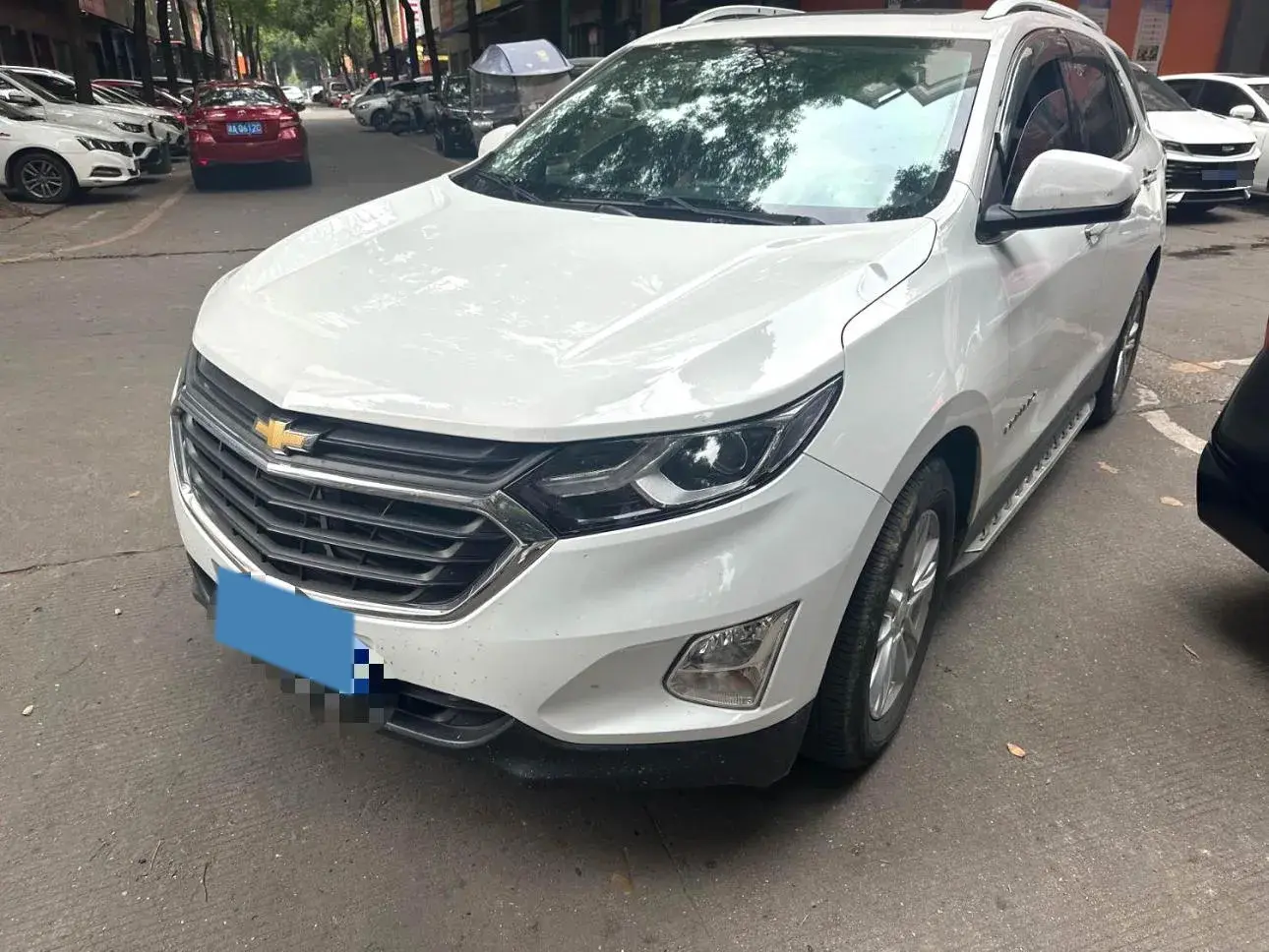 2019 CHEVROLET EQUINOX view 1
