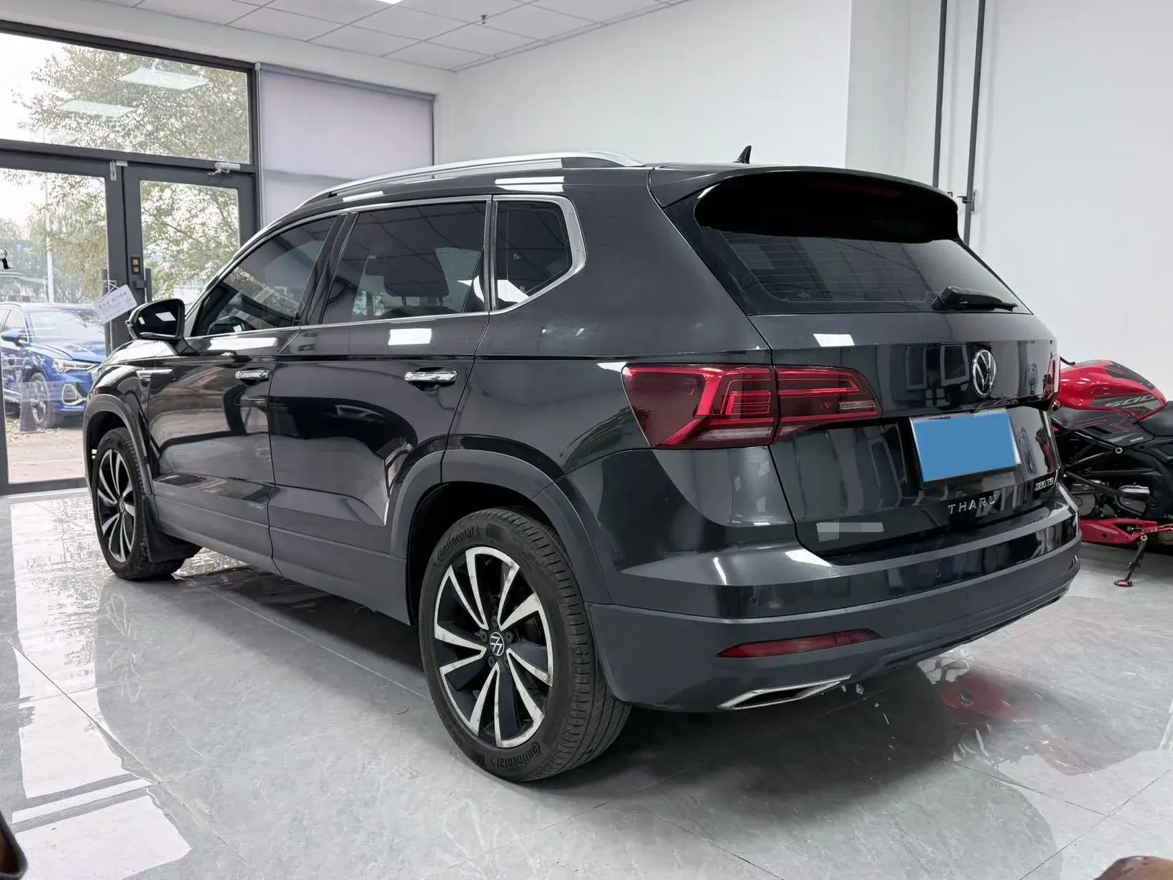 2021 VOLKSWAGEN THARU thumbnail 4