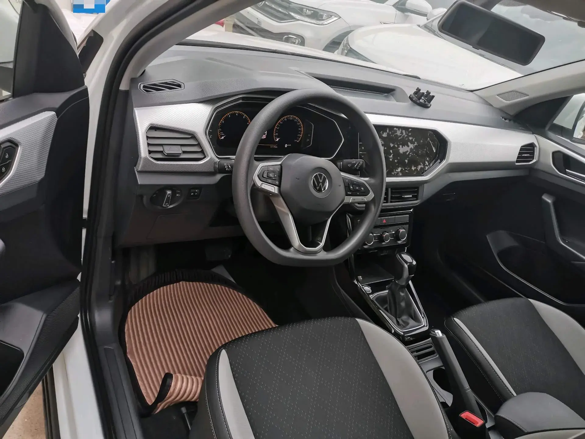 2021 VOLKSWAGEN TACQUA thumbnail 4