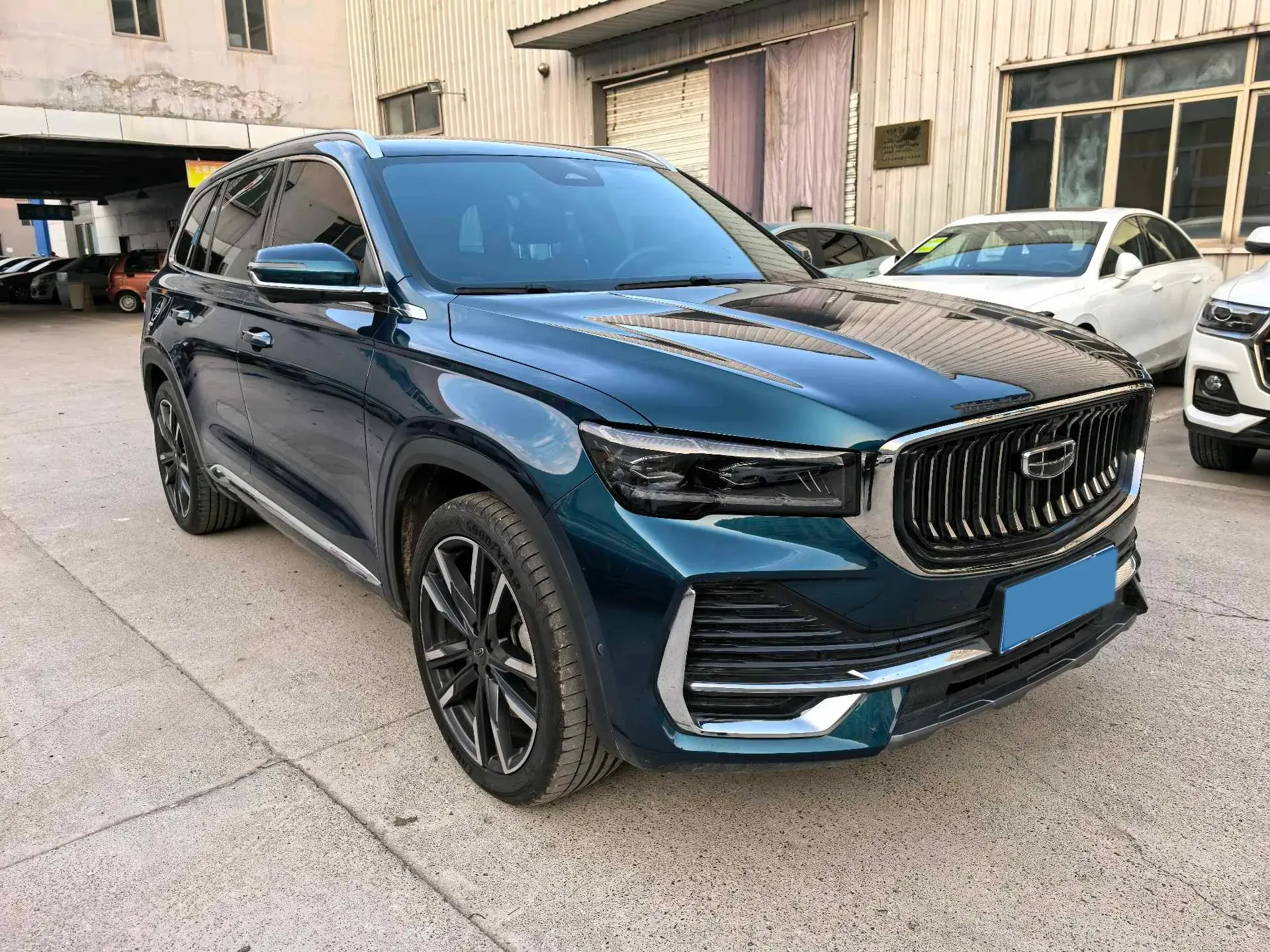 2021 GEELY MONJARO thumbnail 3