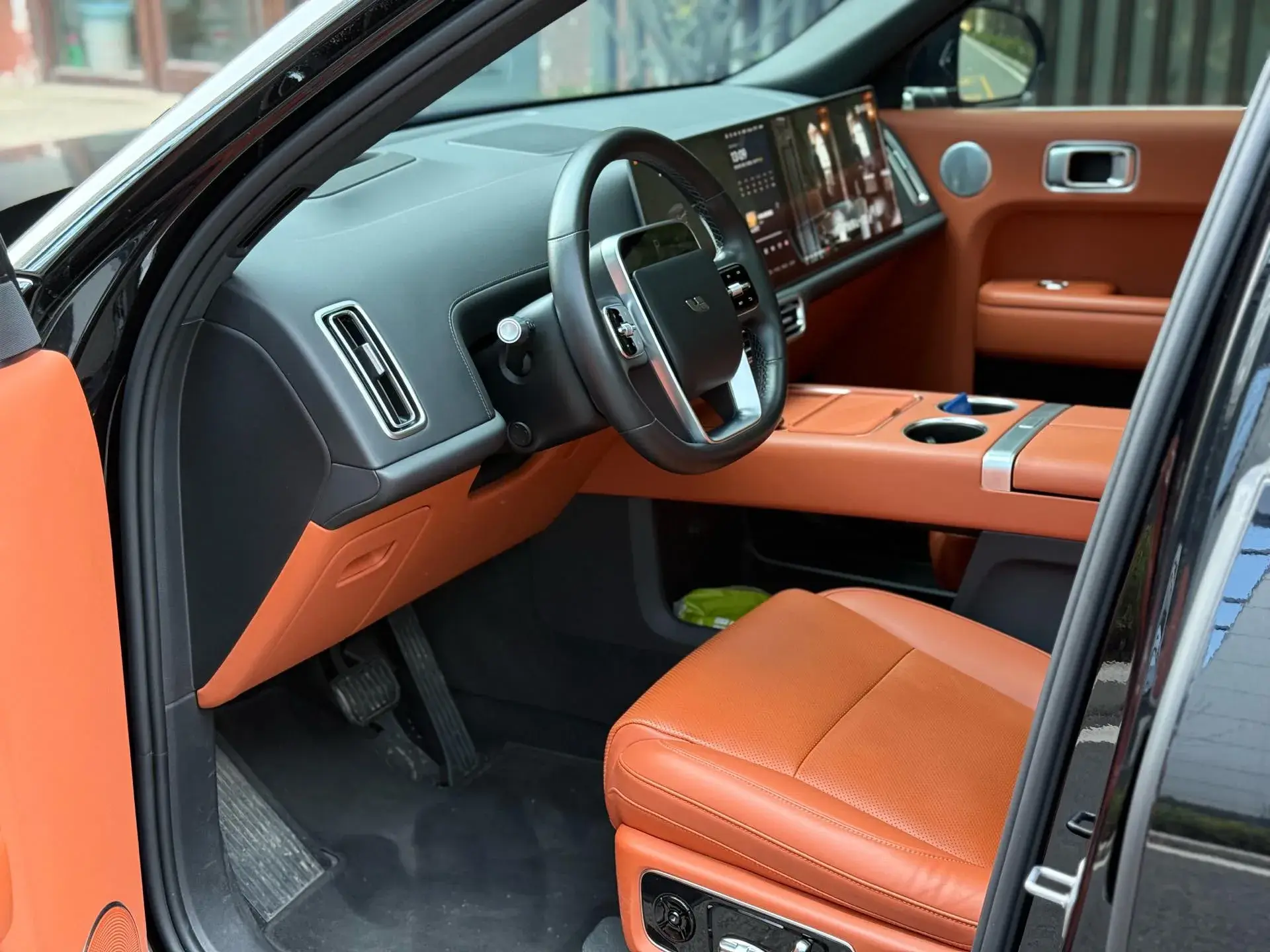 2023 LI L9 thumbnail 4