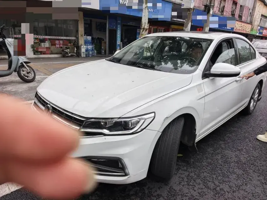 2020 VOLKSWAGEN BORA view 1