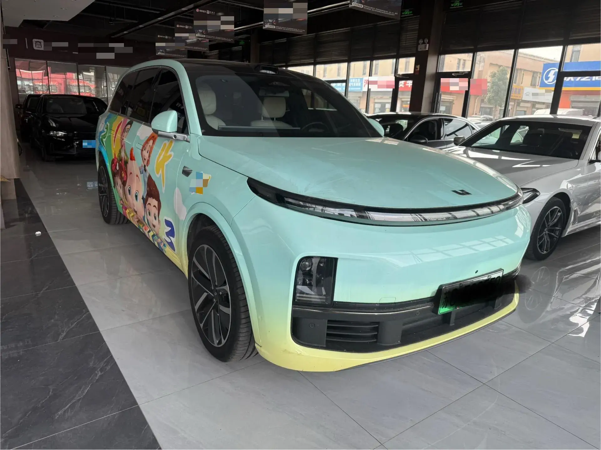 2024 LI L9 thumbnail 4