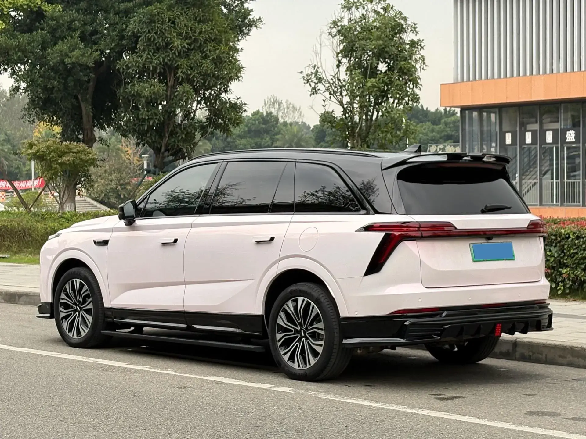 2023 WEY BLUEMOUNTAIN thumbnail 3