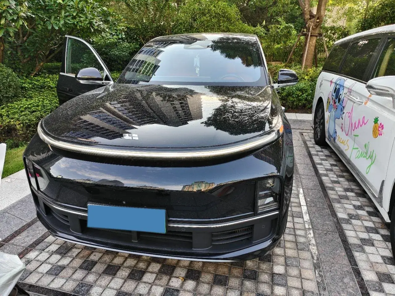 2023 LI L8 thumbnail 2