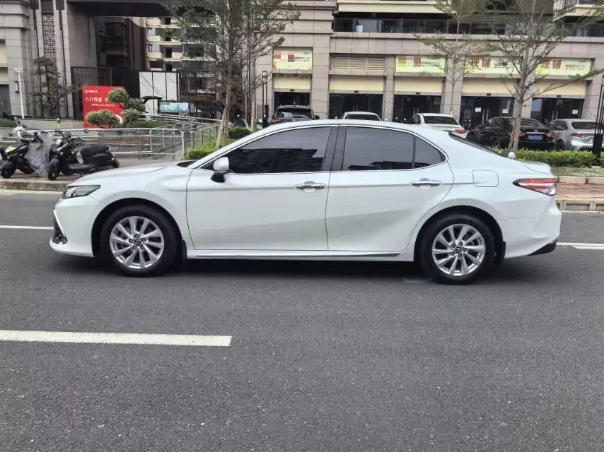 2023 TOYOTA CAMRY thumbnail 4