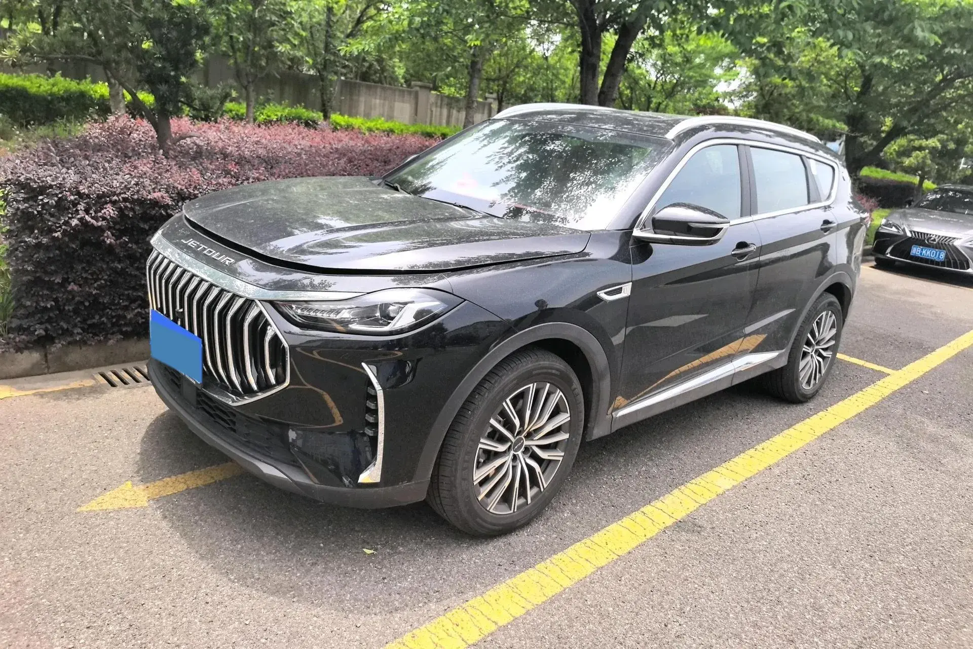 2024 JETOUR X70 view 1