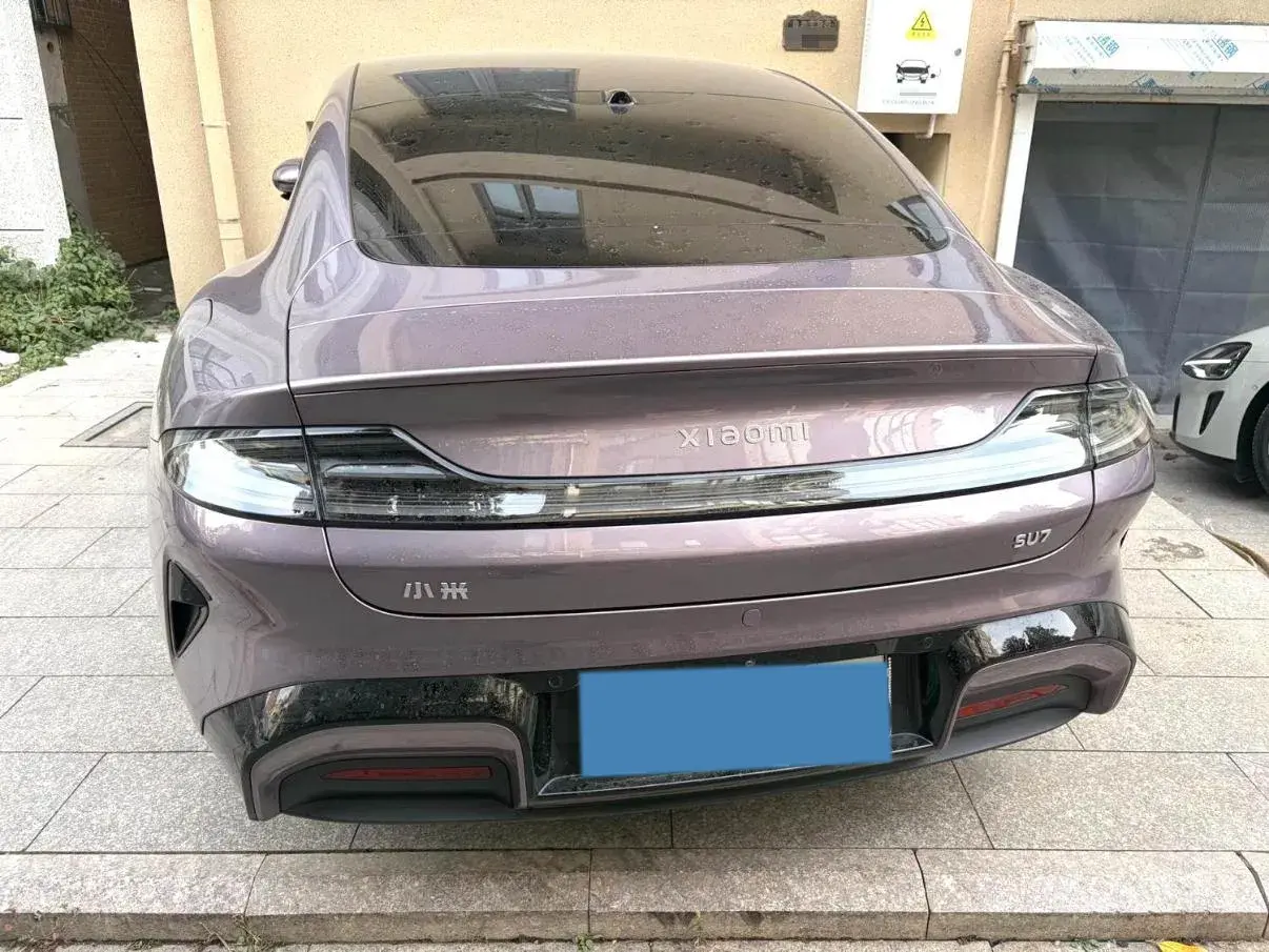 2024 MI SU7 thumbnail 3