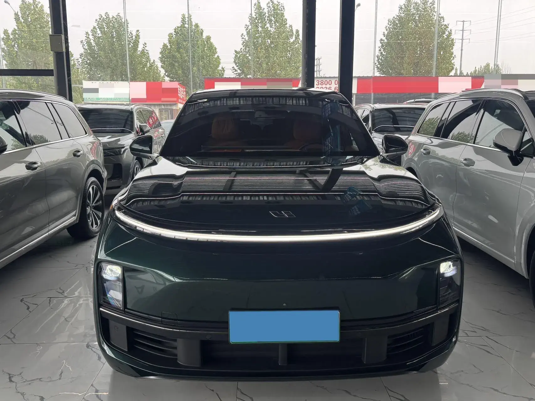 2023 LI L8 thumbnail 2