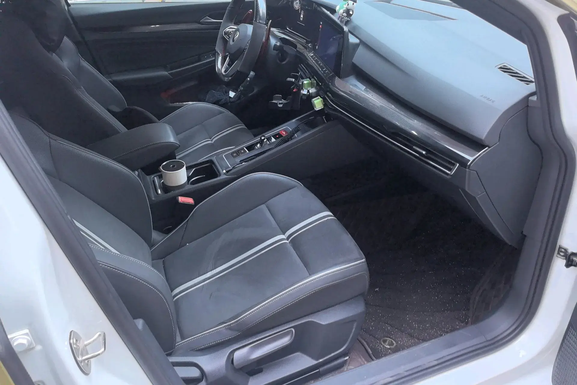 2021 VOLKSWAGEN GOLF thumbnail 2