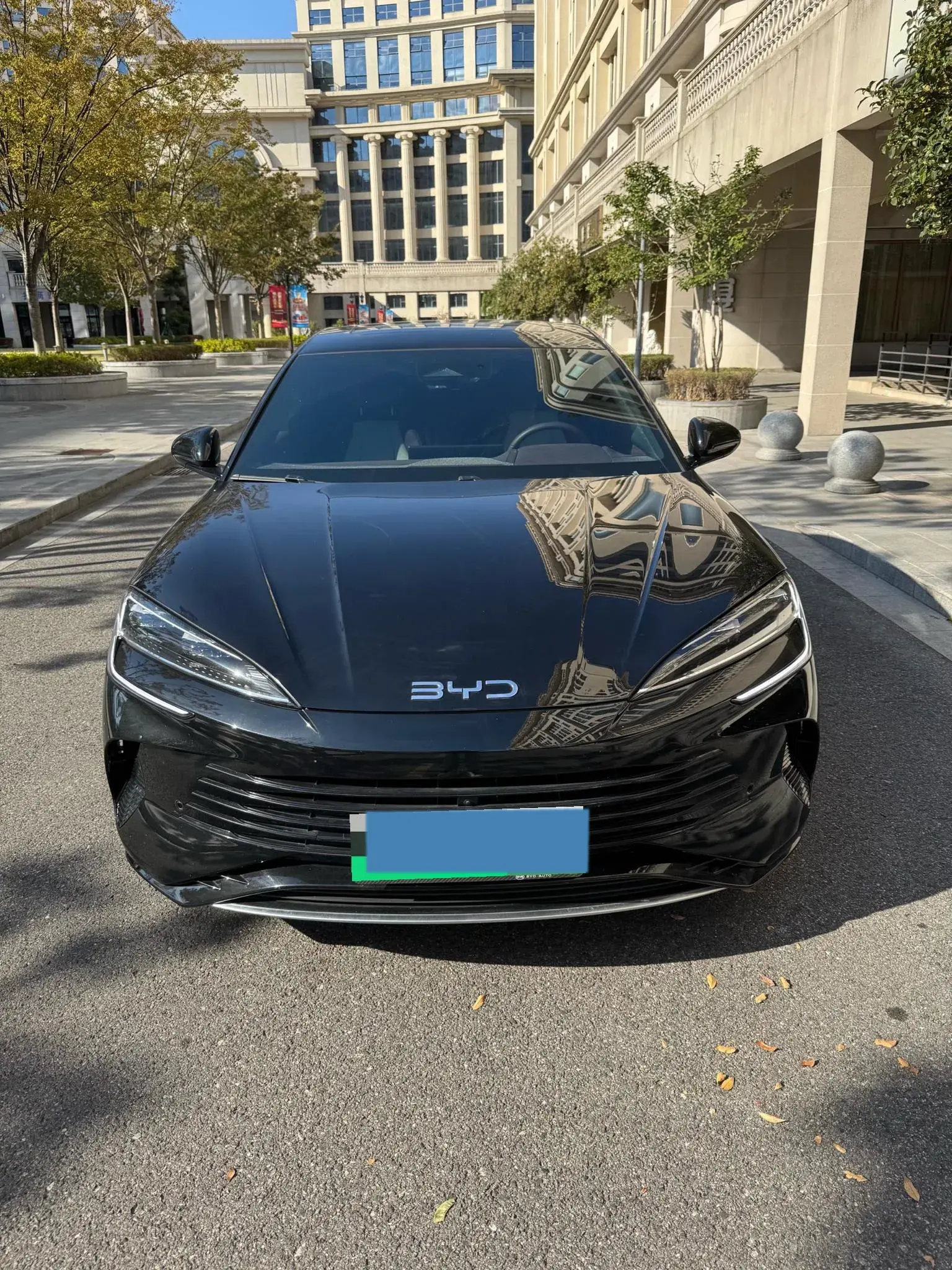 2023 BYD SEAL thumbnail 2