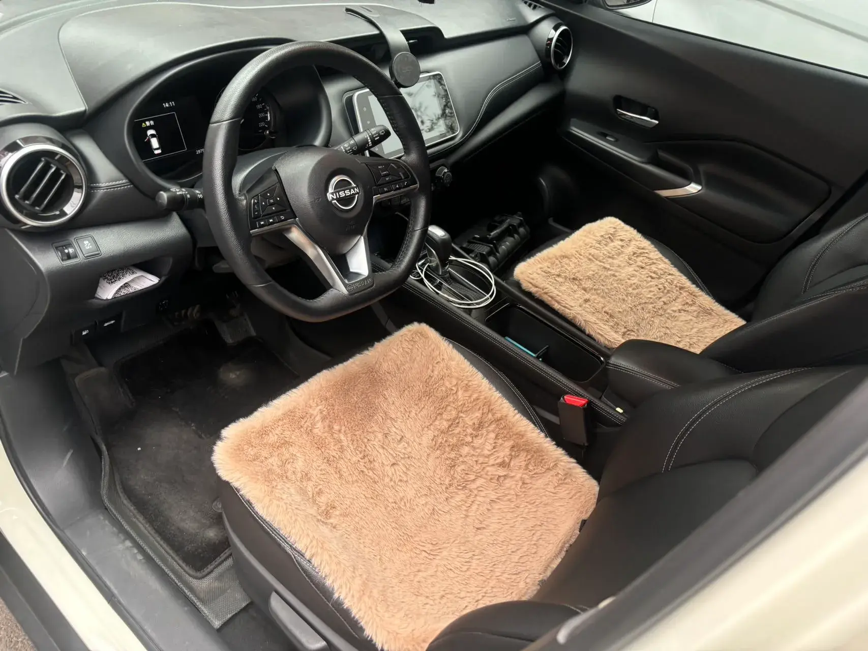 2023 NISSAN KICKS thumbnail 2