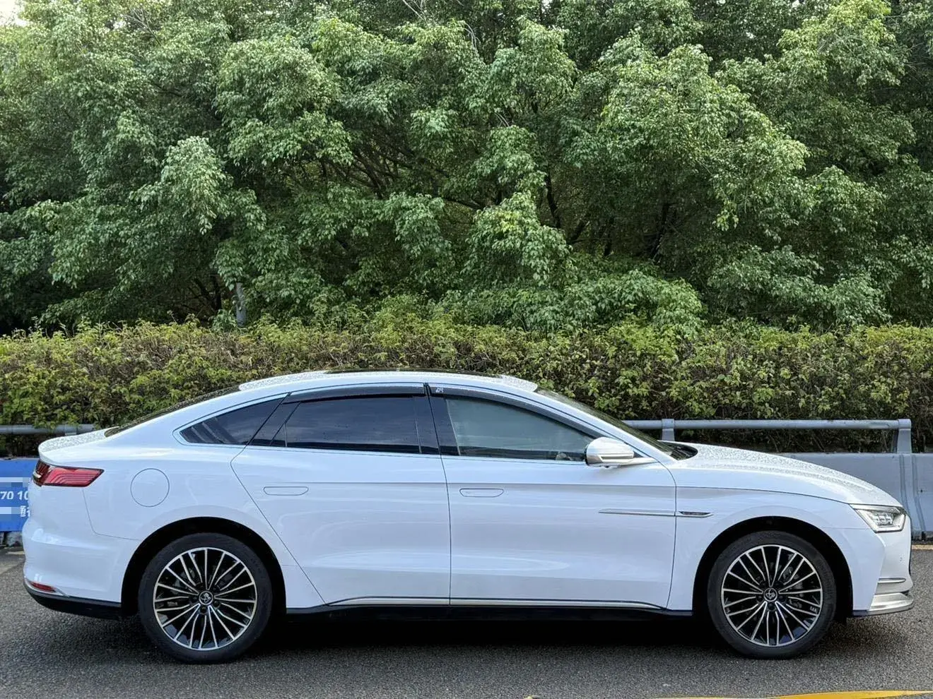 2020 BYD HAN thumbnail 4