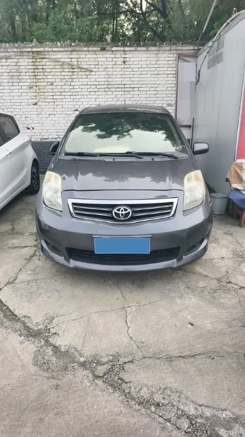 2011 Toyota Yaris 1.6L 118HP L4 4AT,autocango,china used car exporter,china ev exporter,chinese used car exporter,chinese used ev exporter