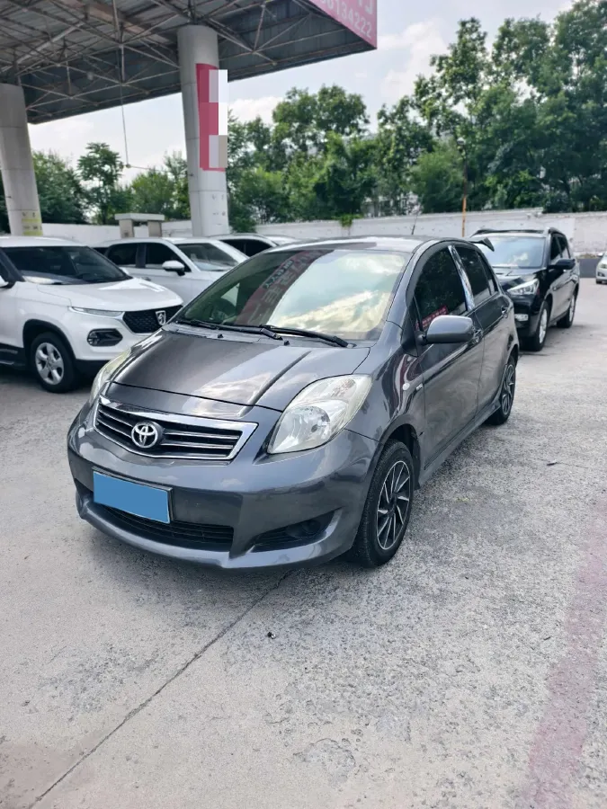2011 Toyota Yaris 1.6L 118HP L4 4AT,autocango,china used car exporter,china ev exporter,chinese used car exporter,chinese used ev exporter