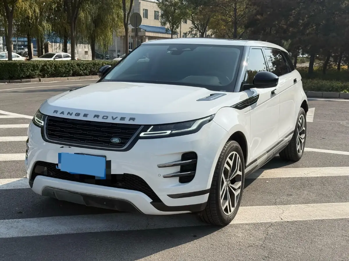 2024 Land Rover Range Rover Evoque 2.0T 249HP L4 9AT