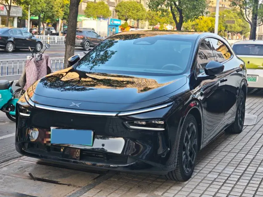 2025 XPENG G7 view 1