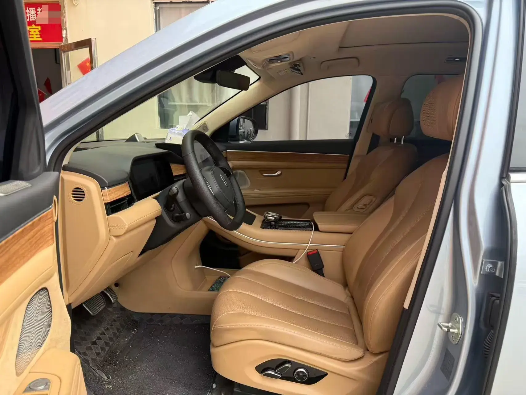 2022 AITO AITO thumbnail 2