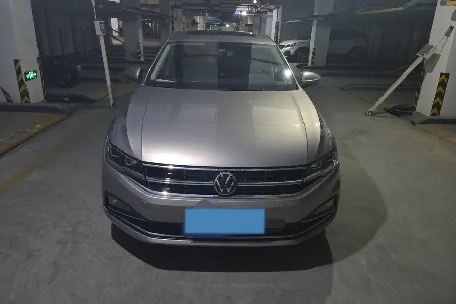 2021 VOLKSWAGEN BORA thumbnail 2