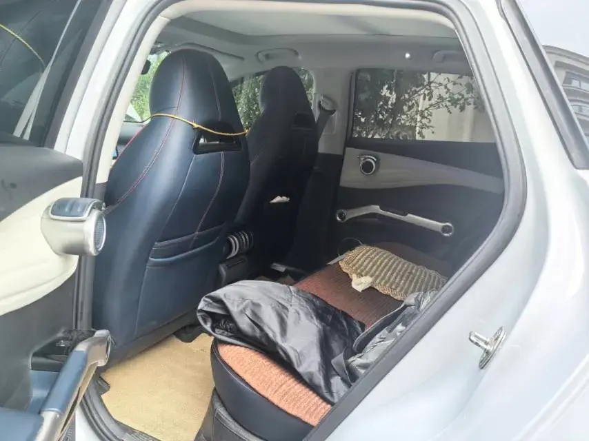 2023 BYD YUAN thumbnail 4