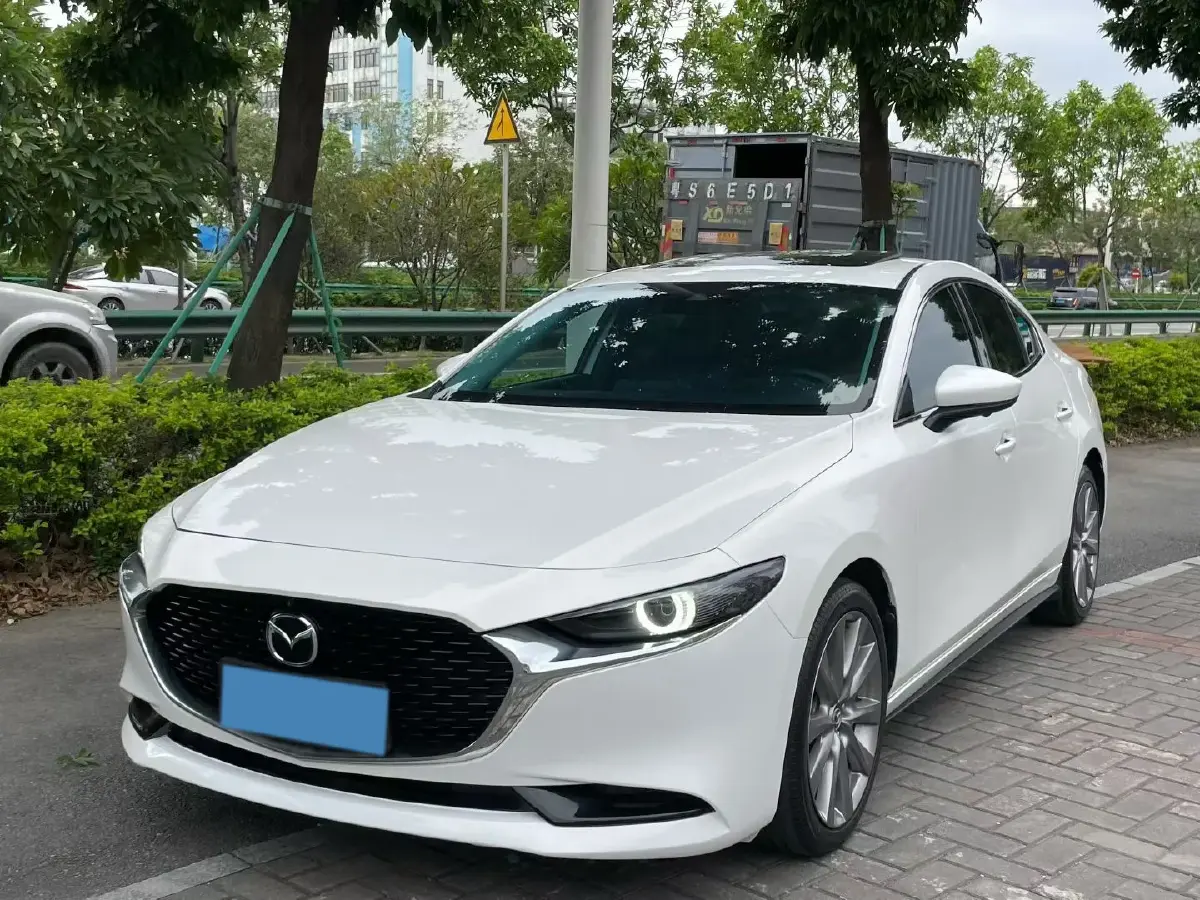 2021 Mazda 3 Axela 2.0L 158HP L4 6AT