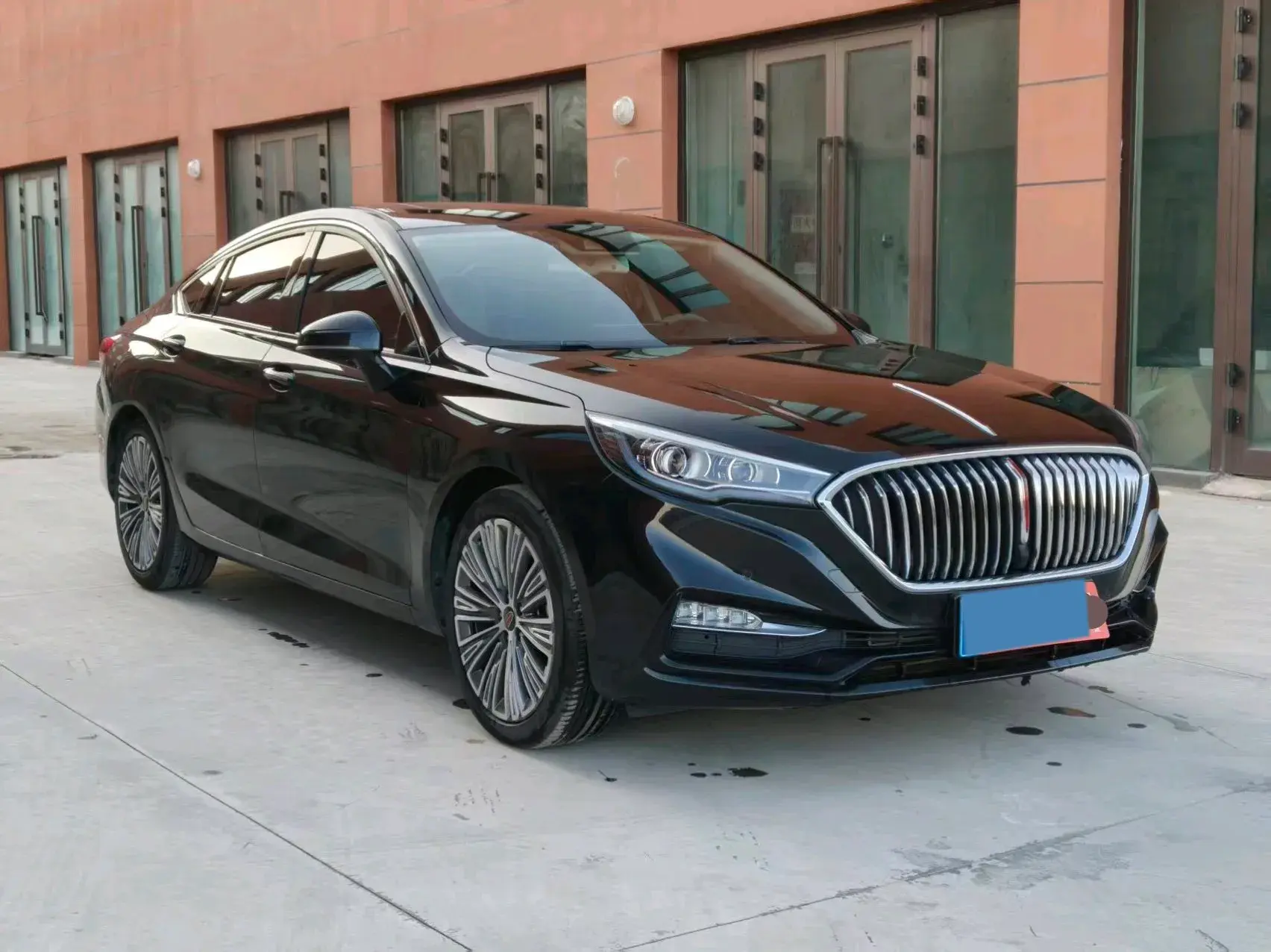 2022 HONGQI H5 thumbnail 3