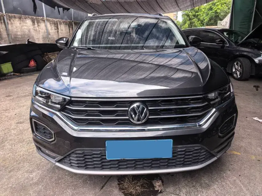 2020 VOLKSWAGEN T-ROC thumbnail 2