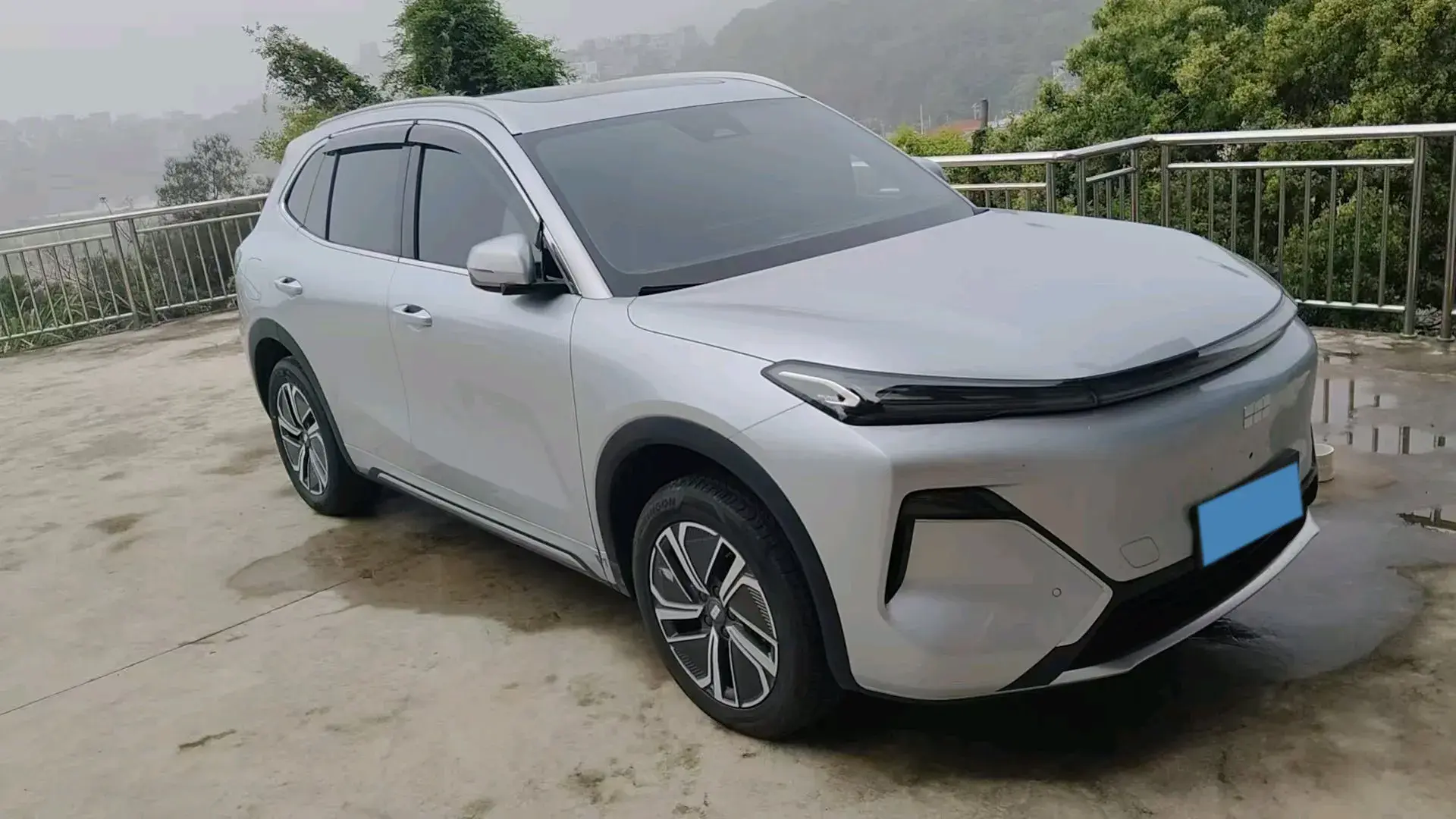 2025 GEELY GALAXY thumbnail 2
