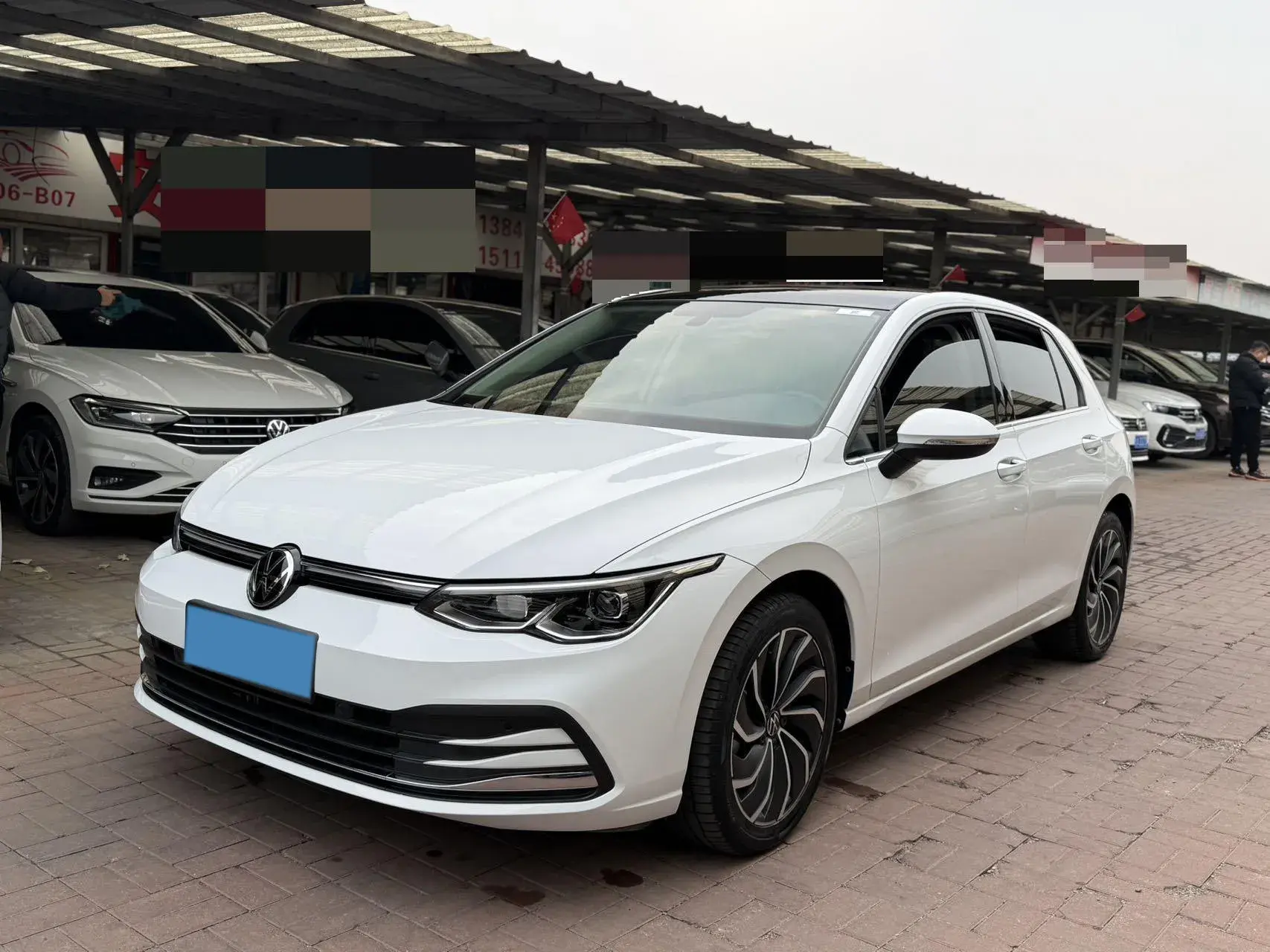 2021 VOLKSWAGEN GOLF view 1