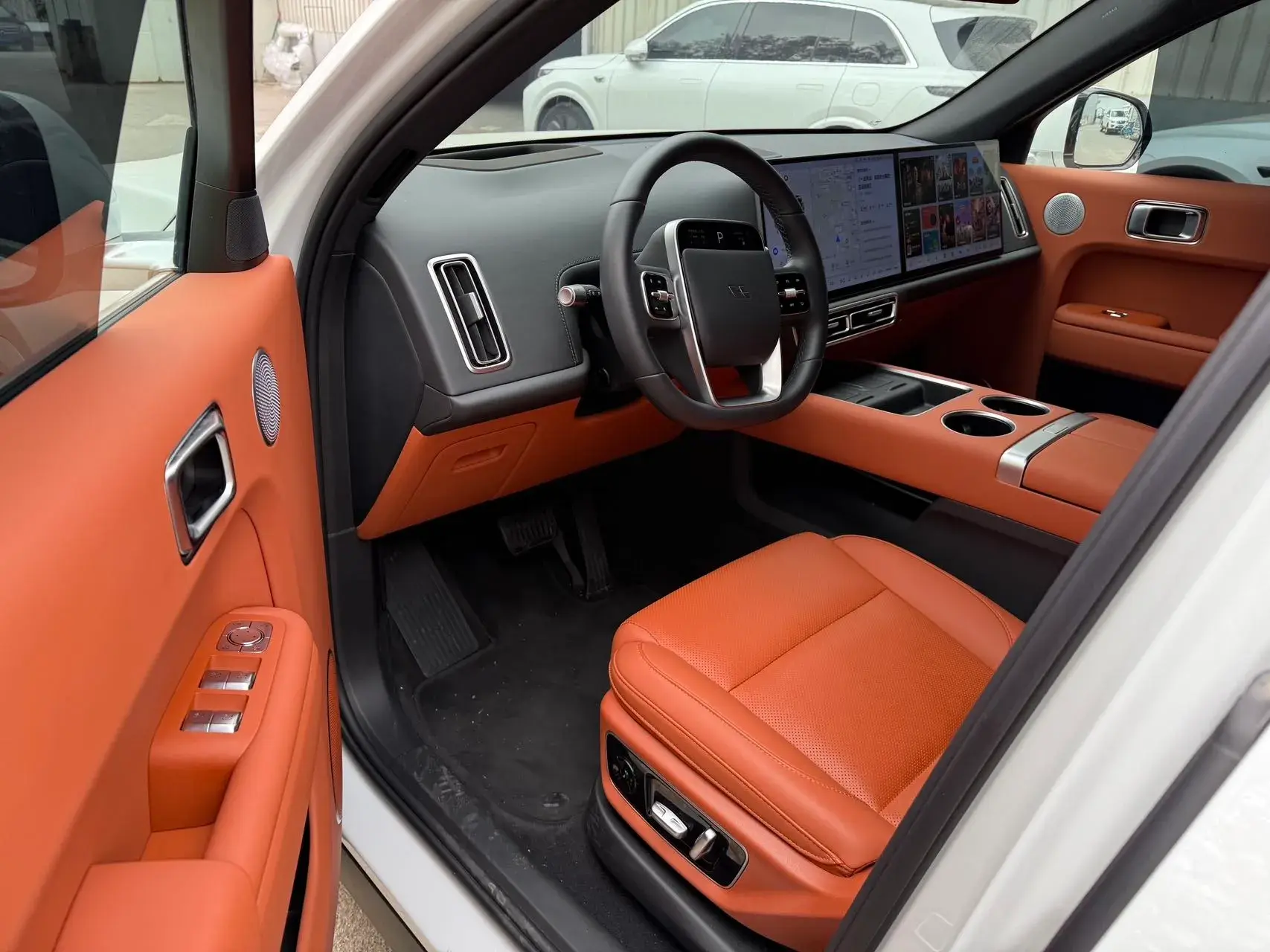 2024 LI L7 thumbnail 3