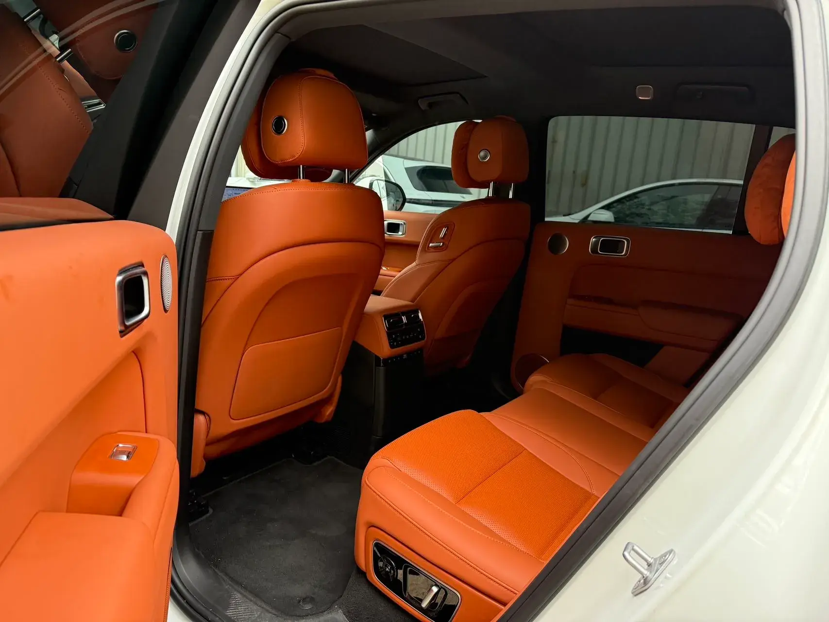 2024 LI L7 thumbnail 4