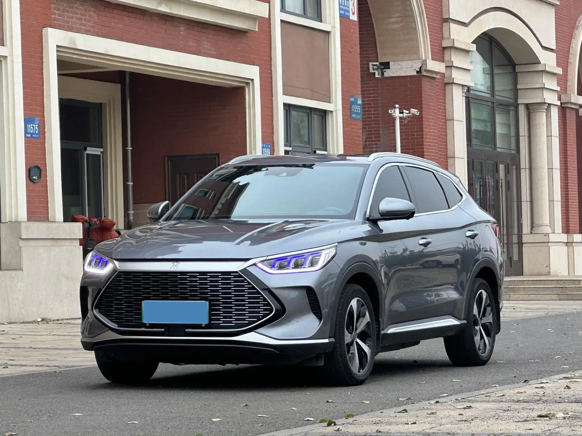 2021 BYD SONG view 1