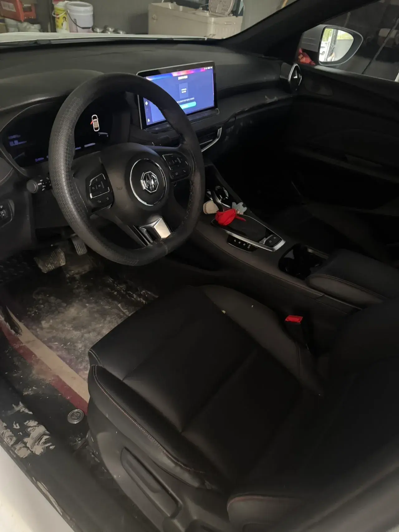 2025 MG 5 thumbnail 4