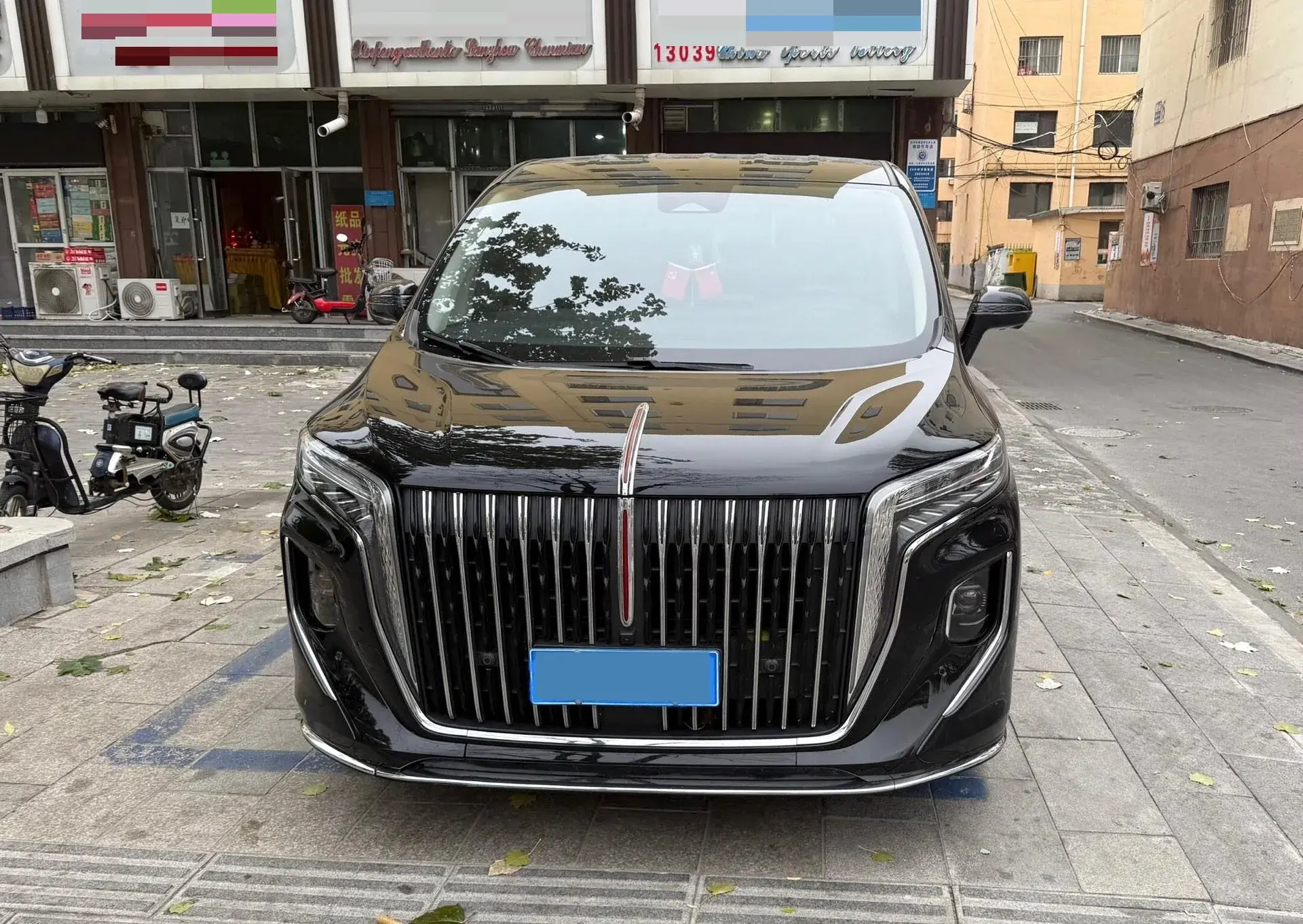 2023 HONGQI HQ9 thumbnail 2