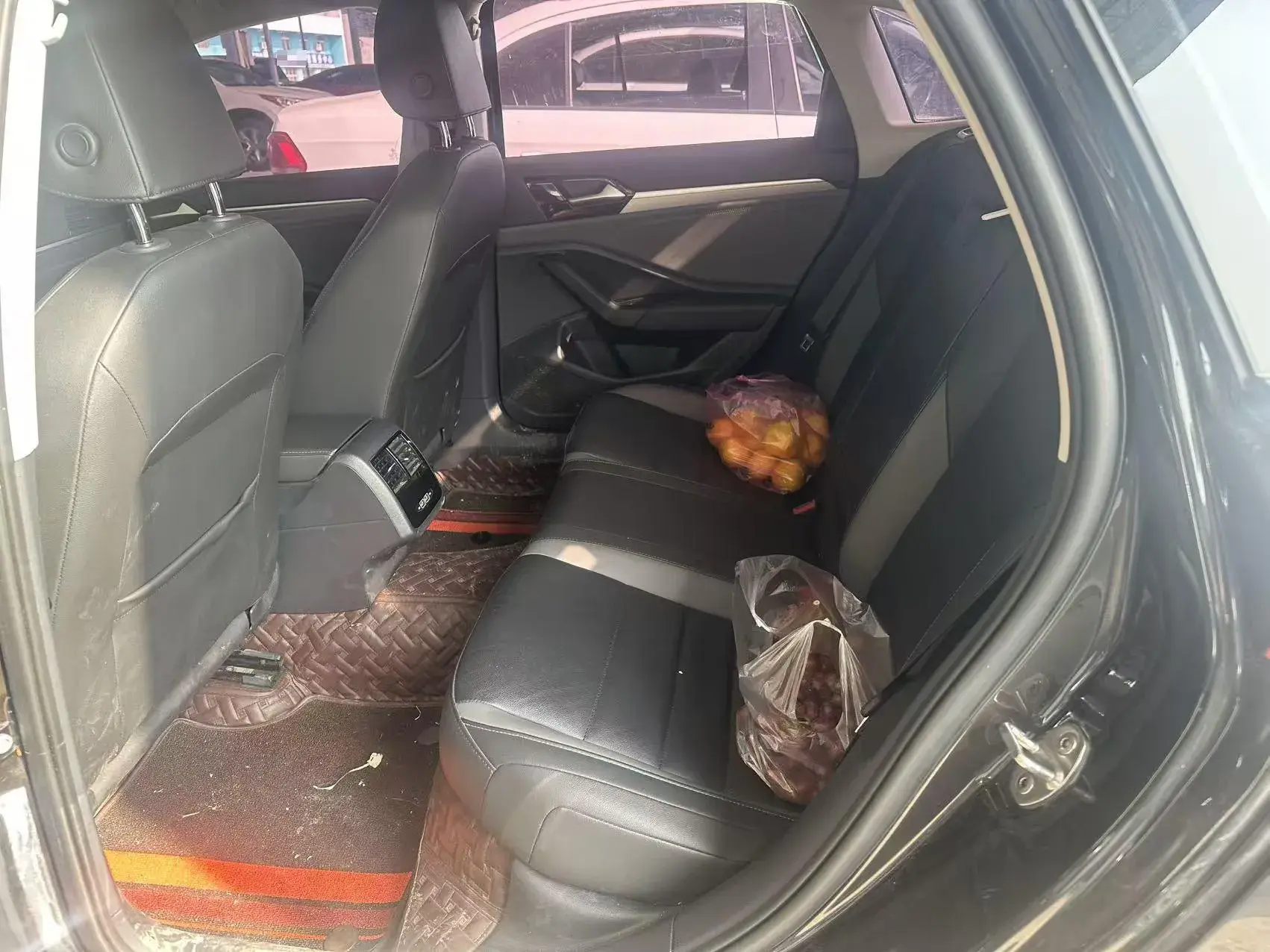 2020 VOLKSWAGEN SAGITAR thumbnail 3