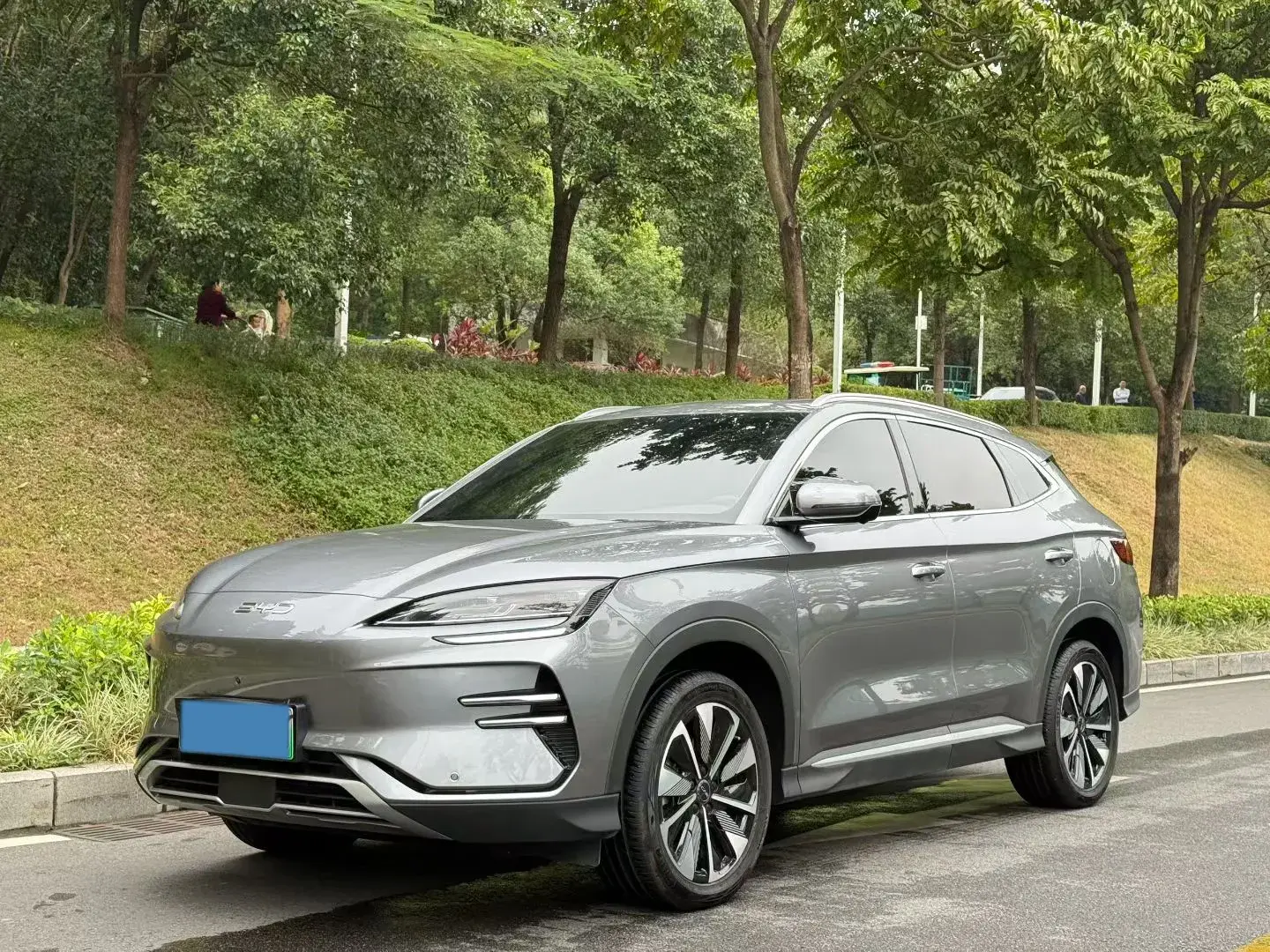 2024 BYD SONG view 1