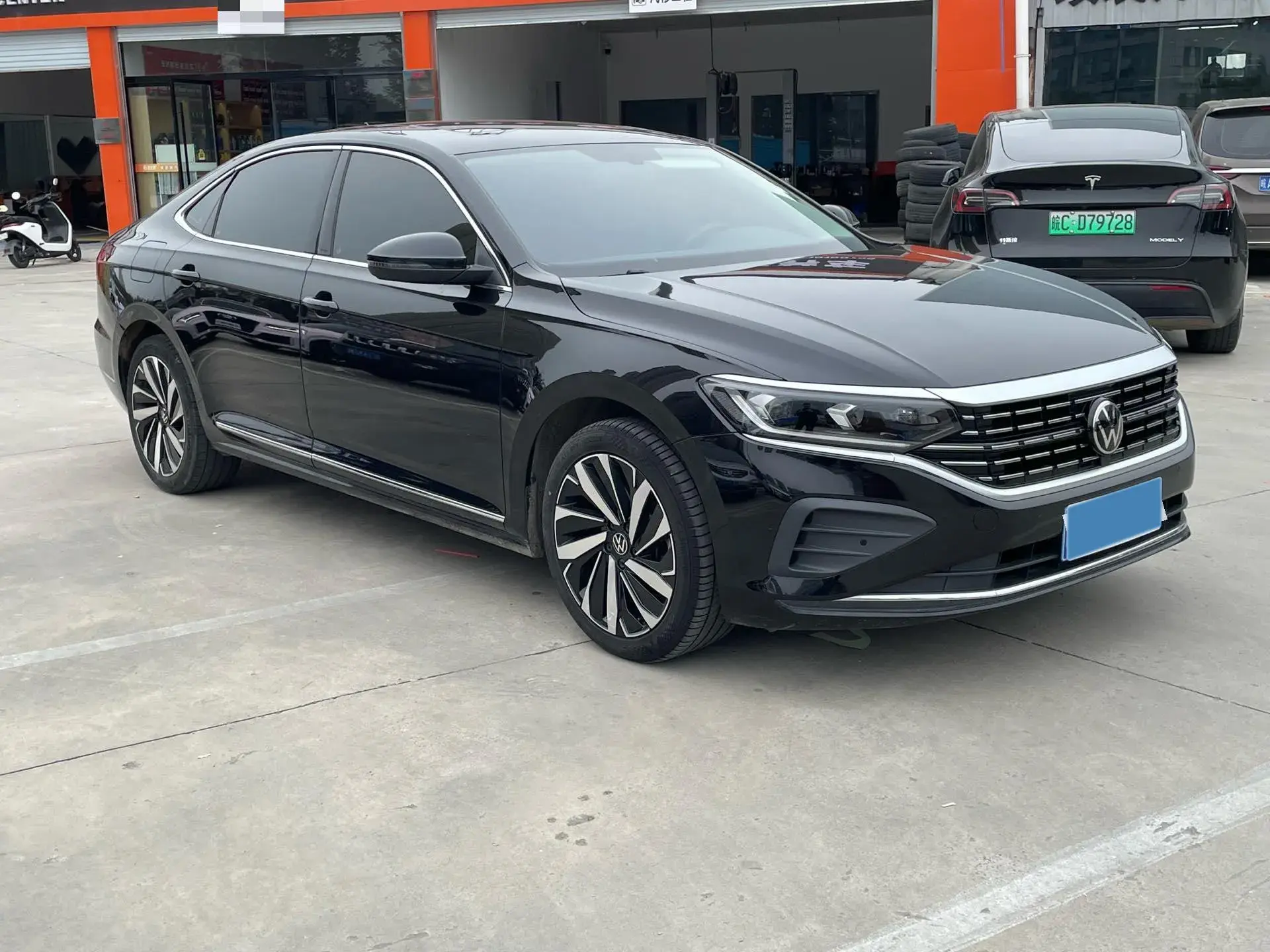 2024 VOLKSWAGEN PASSAT thumbnail 3